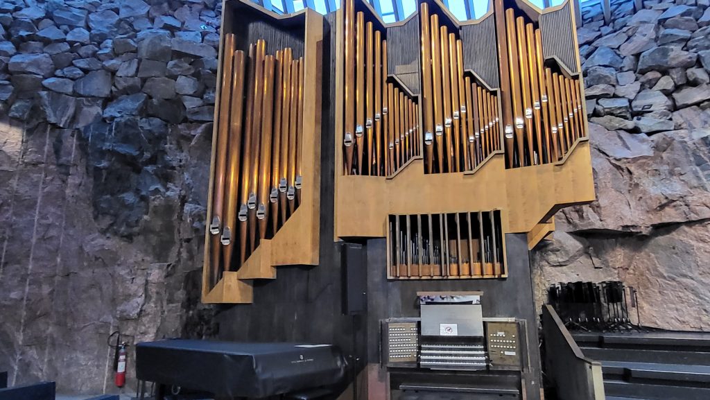  La Chiesa nella Roccia di Helsinki: organo di  Veikko Virtanen 