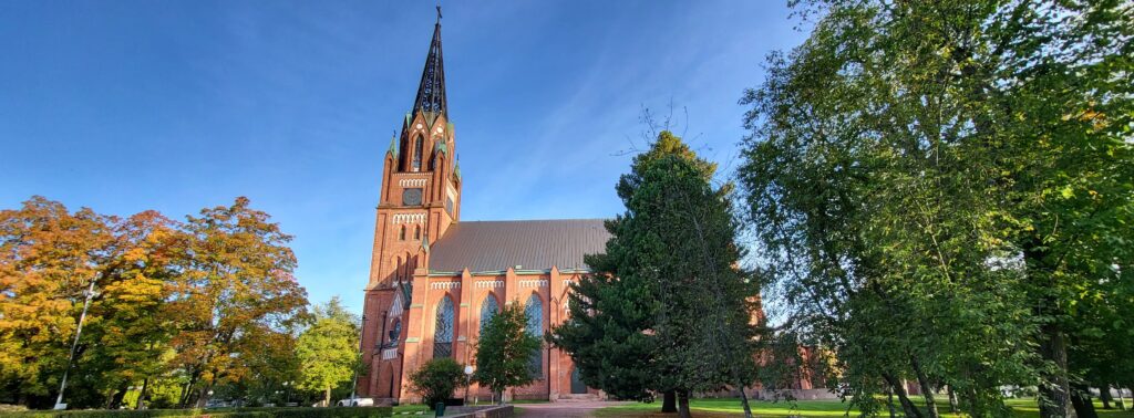 Esplorando il cuore della Finlandia del Sud: Un Tour Indimenticabile - Cattedrale di Pori 